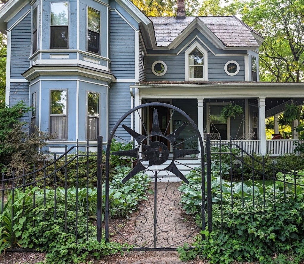 Northampton Victorian fence